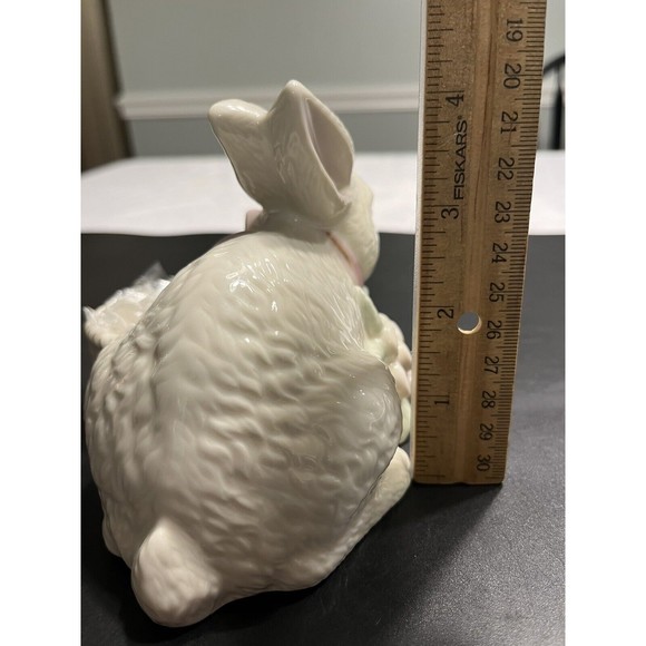 Lenox Easter Bunny Rabbit Flowers Candle Holder Figurine - Picture 4 of 13